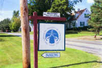 b10.jpg (69074 bytes)