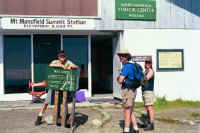 b2.jpg (58352 bytes)