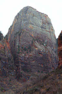 i03.jpg (40978 bytes)