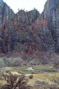 i06.jpg (56625 bytes)