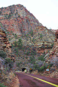 i12.jpg (58717 bytes)