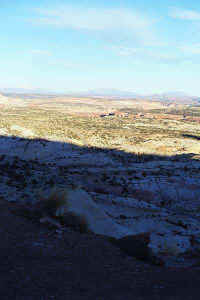 j09.jpg (30236 bytes)