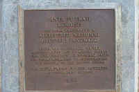 r03.jpg (41275 bytes)